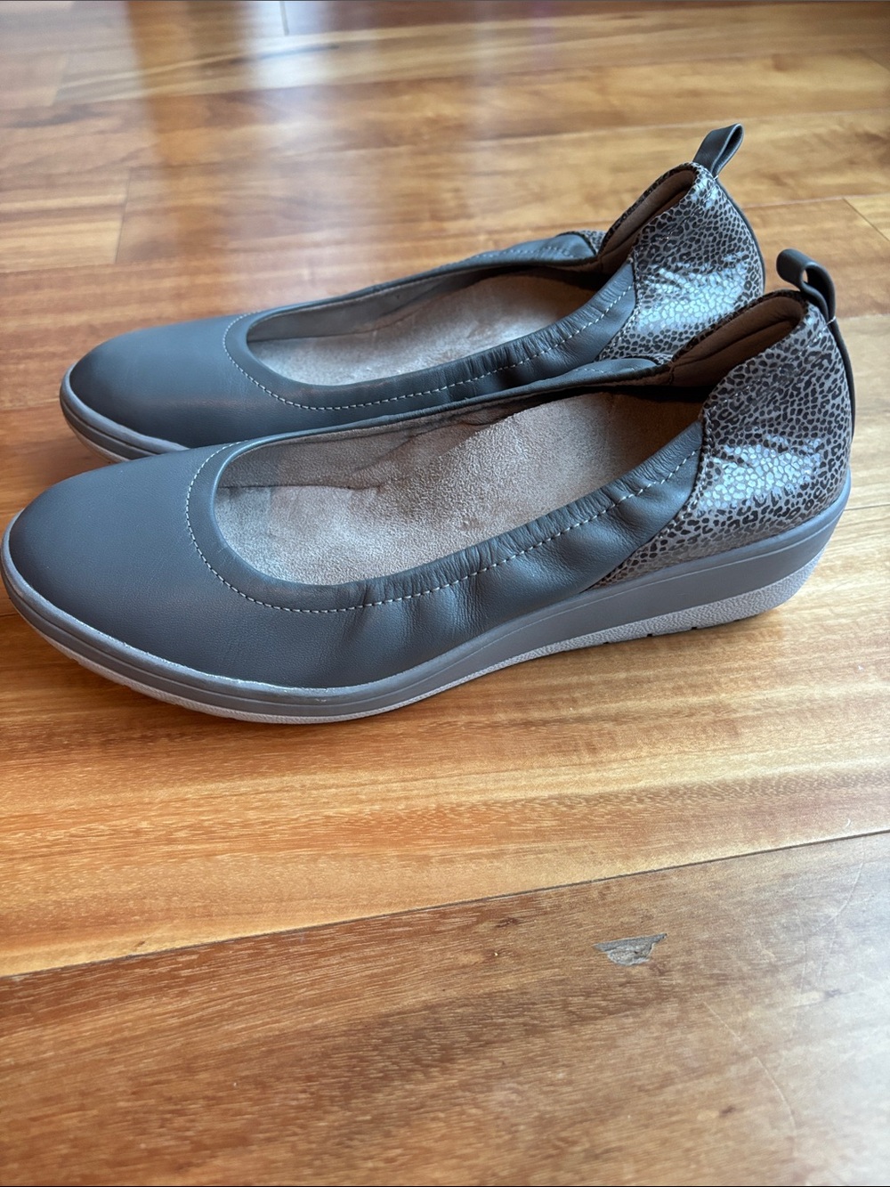 Vionic wedge - Picture 3 of 9